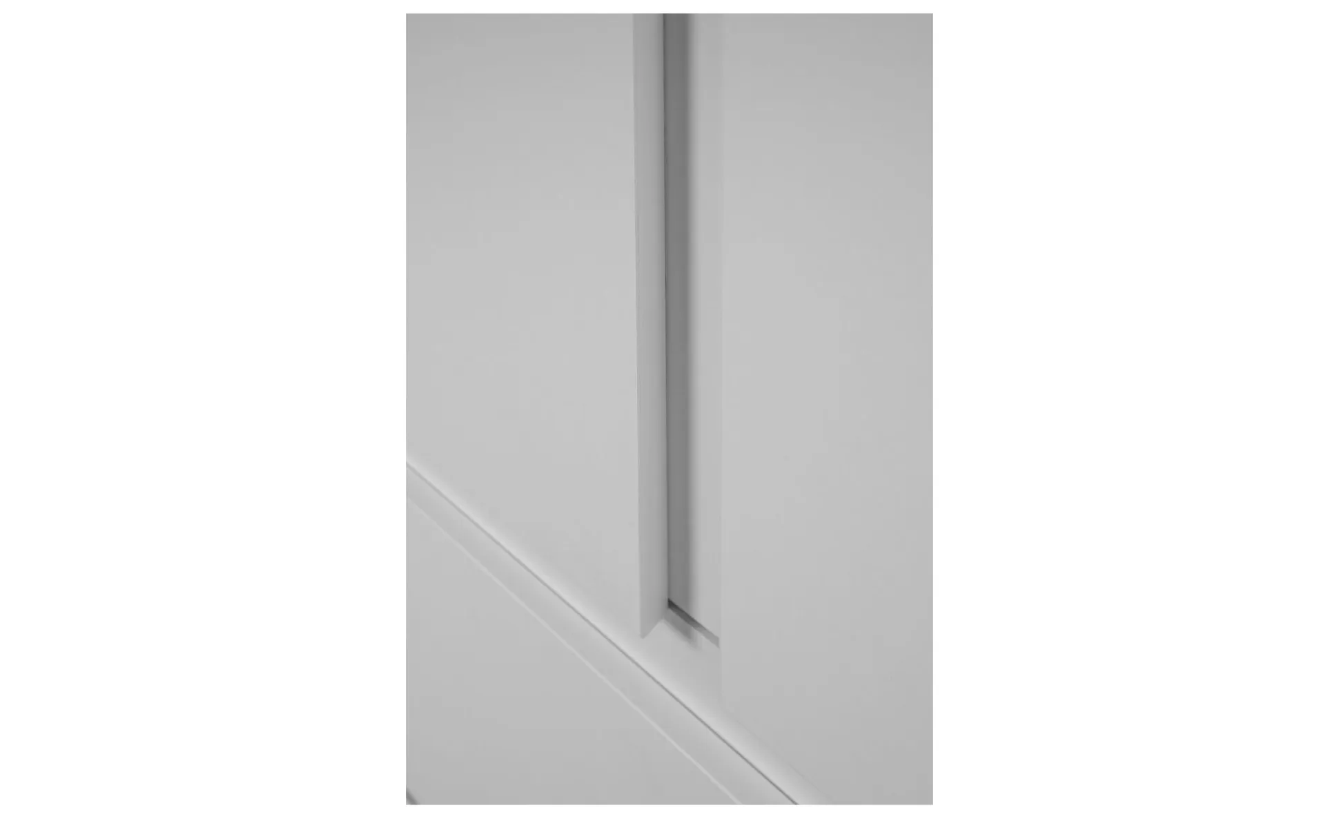 Kleiderschrank Junis